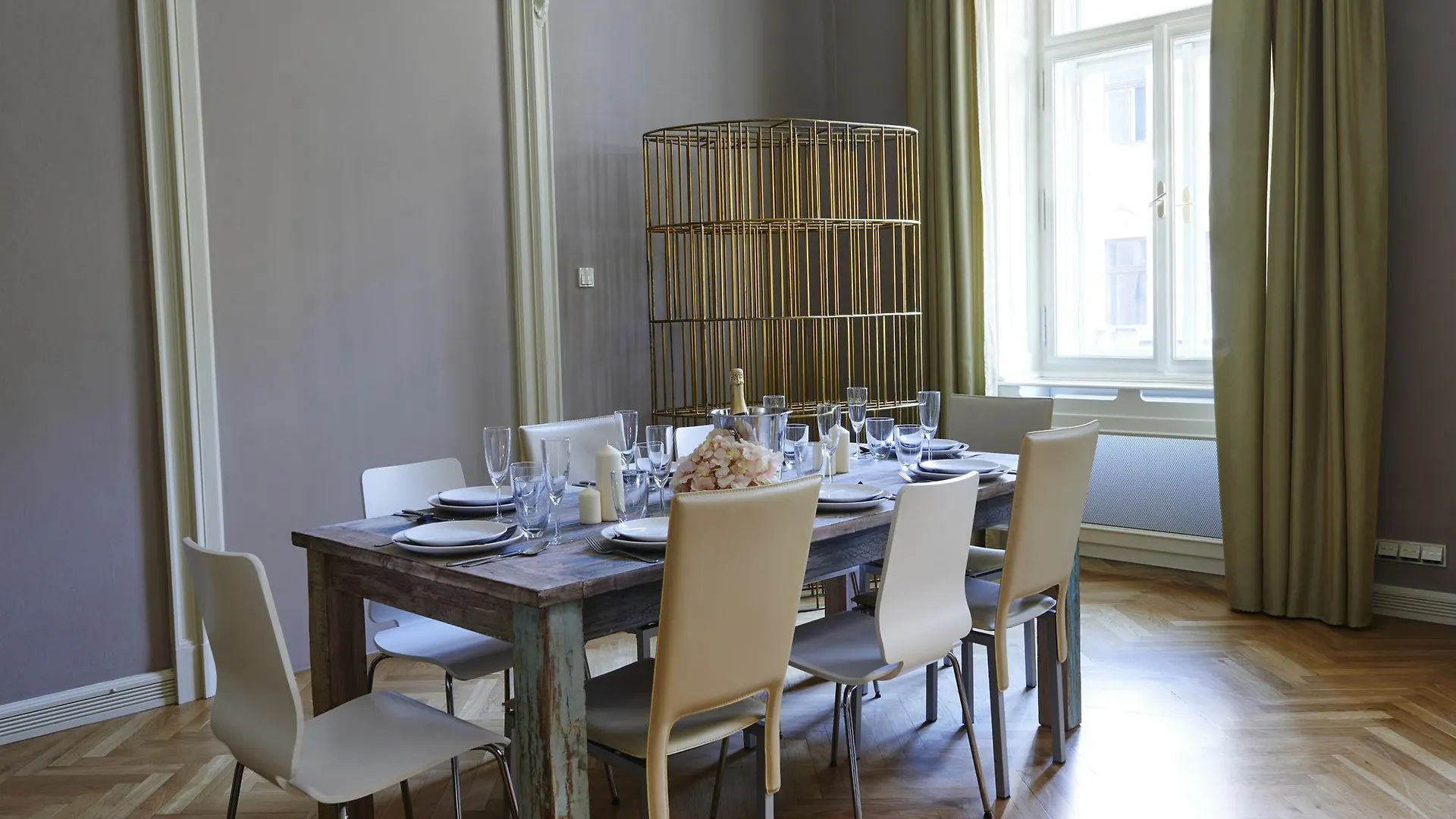 Opletalova Apartments Πράγα