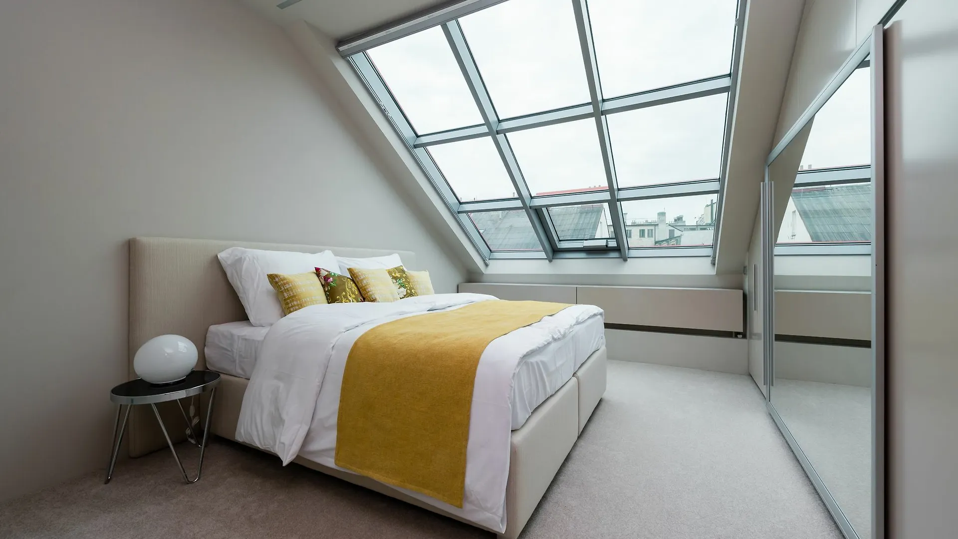 Opletalova Apartments Πράγα Τσεχία