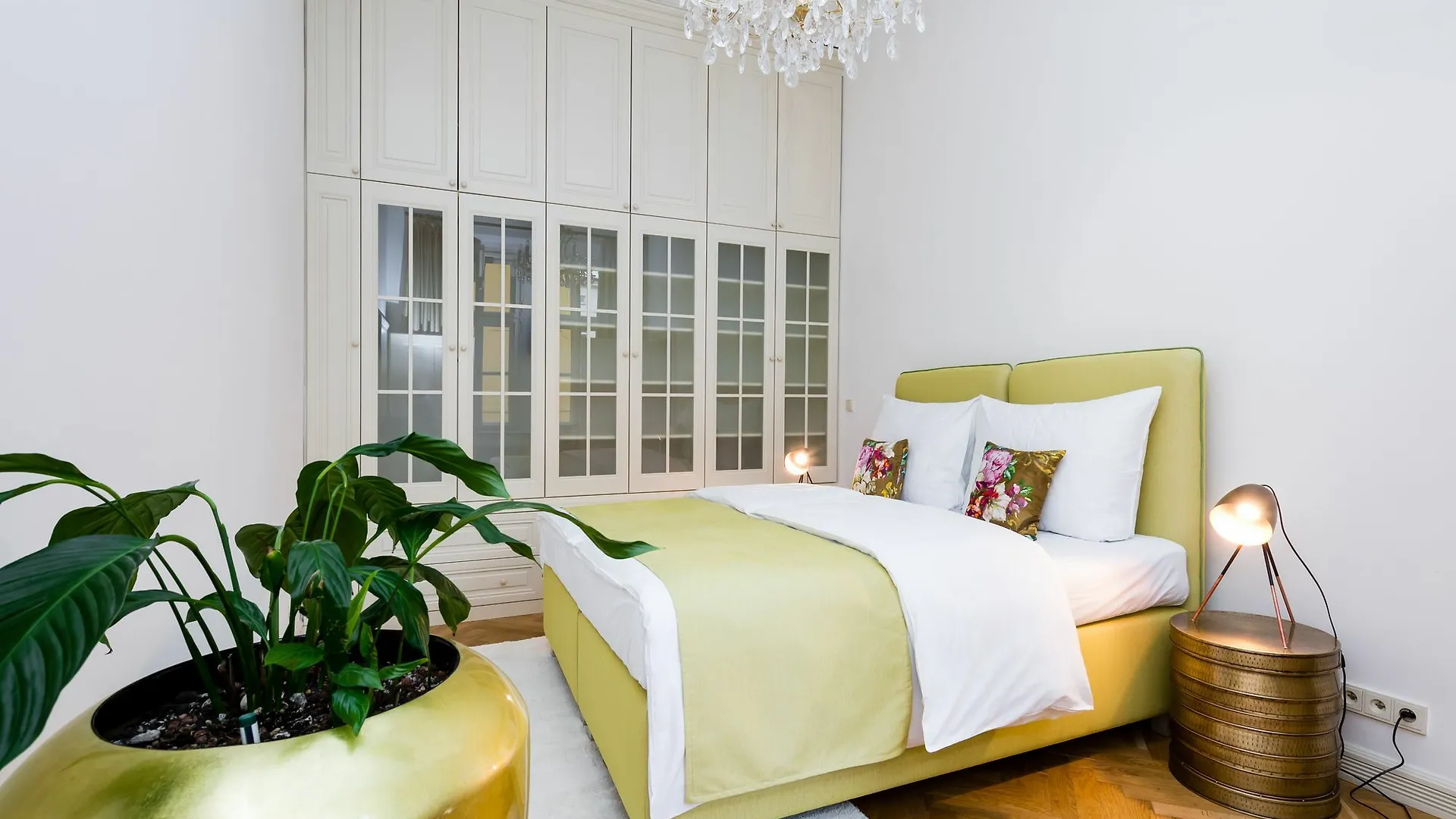 Opletalova Apartments Praag