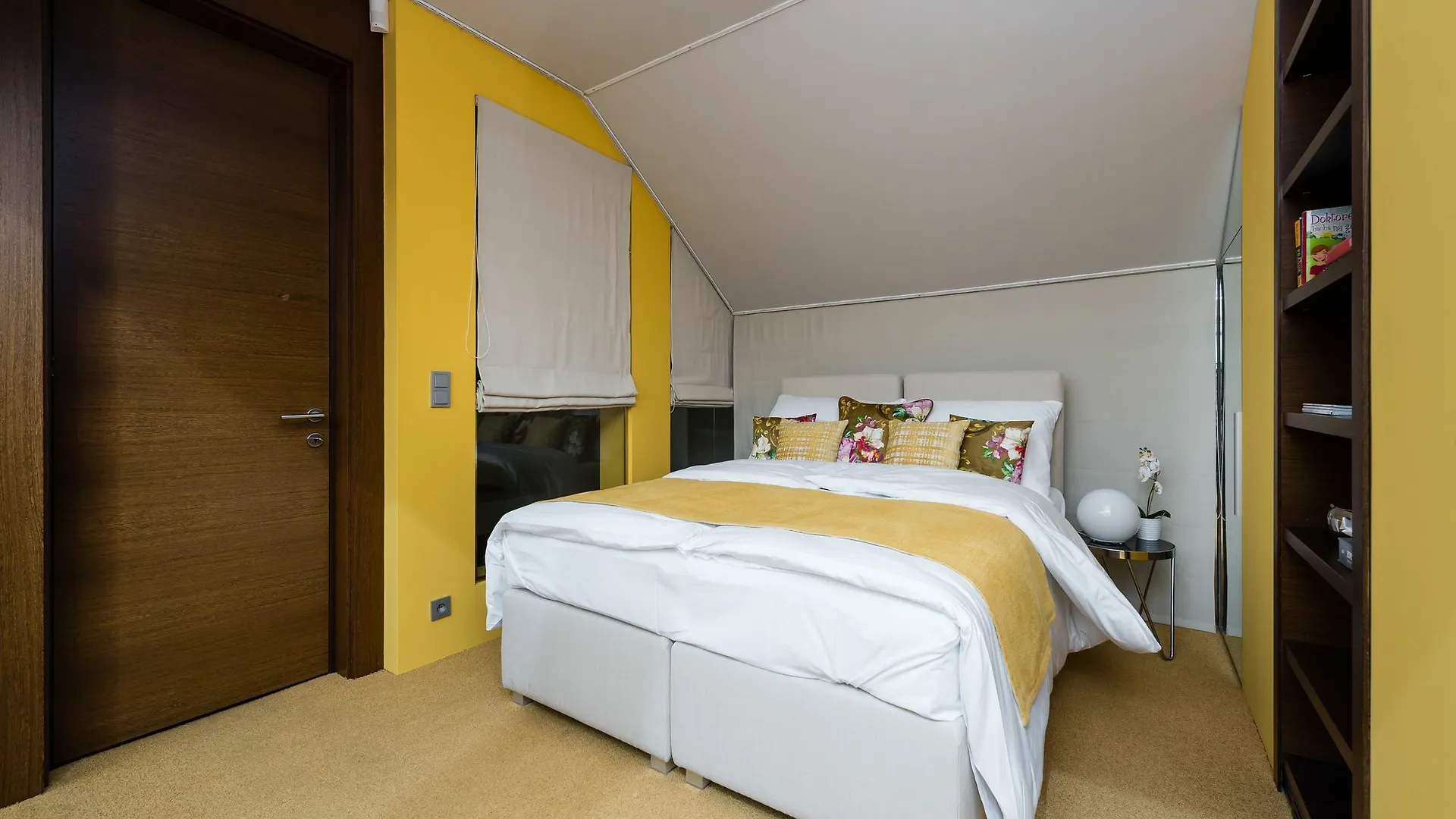 Opletalova Apartments Praag